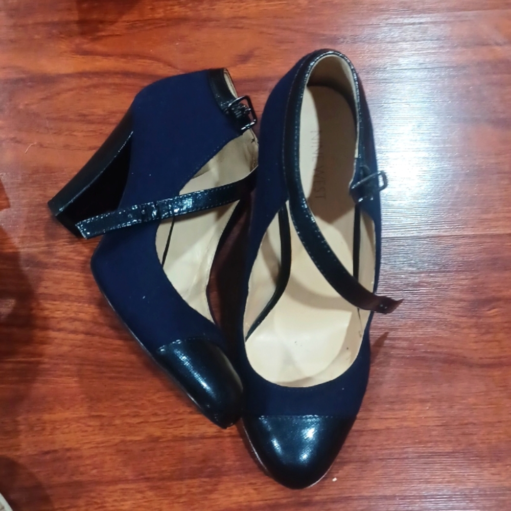 NINE WEST SIZE 8M